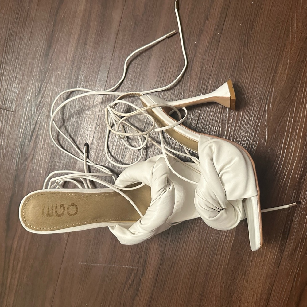Heels - Picture 2 of 2